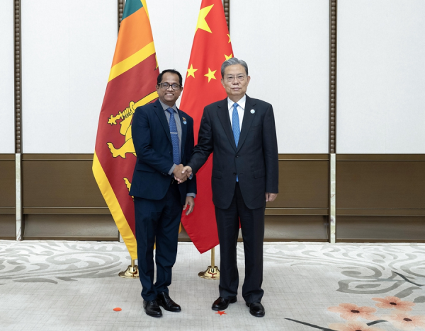 赵乐际分别会见新加坡总理黄循财、斯里兰卡议长维克拉马拉特纳相关图片